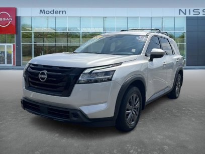 Certified 2022 Nissan Pathfinder SV w/ SV Black Package