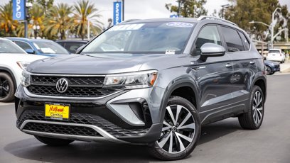Used 2022 Volkswagen Taos SE