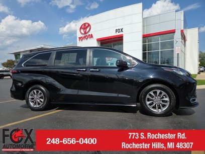 Used 2021 Toyota Sienna XLE