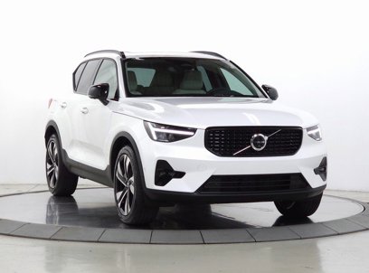 Used 2023 Volvo XC40 B5 Ultimate w/ Protection Package Premier