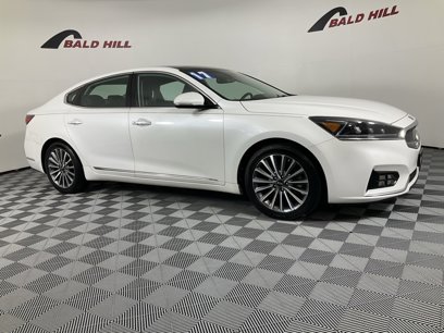 Used 2017 Kia Cadenza Technology