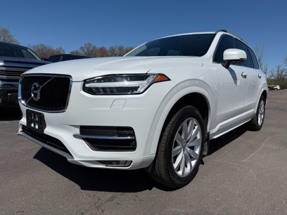 Used 2017 Volvo XC90 T6 Momentum