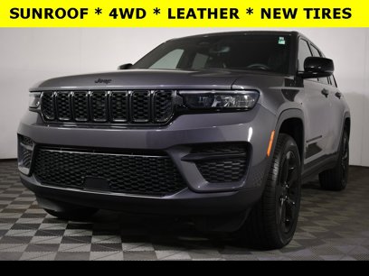Used 2023 Jeep Grand Cherokee Altitude