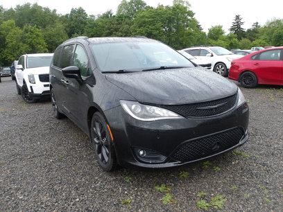 Used 2019 Chrysler Pacifica Touring-L Plus w/ Advanced Safetytec Group