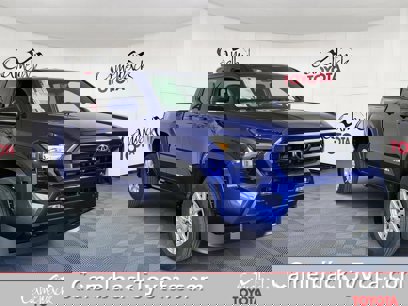 New 2025 Toyota Tacoma SR5