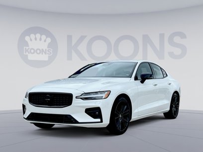 New 2024 Volvo S60 B5 Plus w/ Climate Package