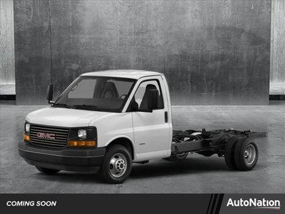 New 2025 GMC Savana 3500 w/ Power Convenience Package