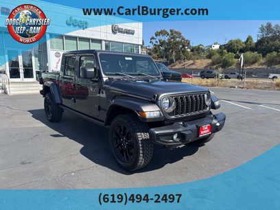 Used 2025 Jeep Gladiator Sport