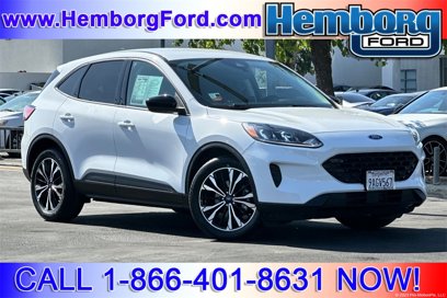 Used 2022 Ford Escape SE w/ SE Sport Appearance Package