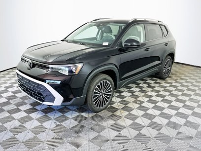 New 2025 Volkswagen Taos SE