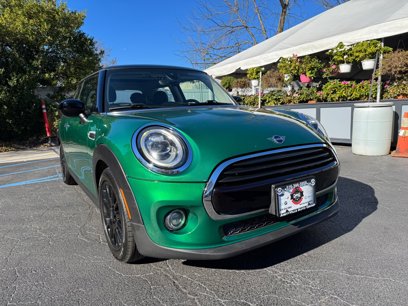 Used 2021 MINI Cooper 2-Door Hardtop w/ 6.5" Touchscreen Package
