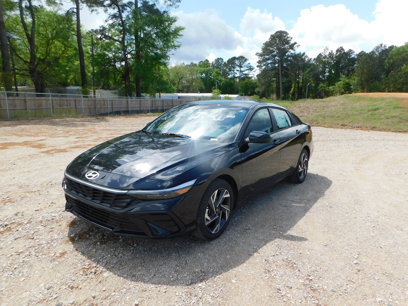 New 2025 Hyundai Elantra SEL w/ Cargo Package