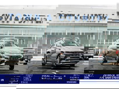 Used 2024 Hyundai Elantra Limited