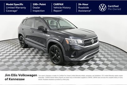 Certified 2022 Volkswagen Taos SE w/ Panoramic Sunroof Package