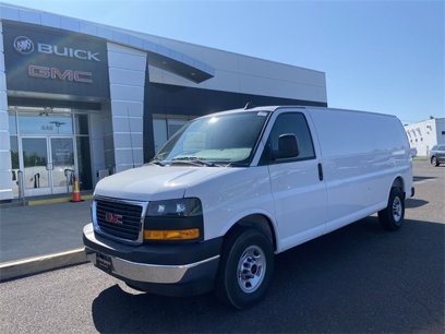 New 2025 GMC Savana 3500 Extended w/ Driver Convenience Package