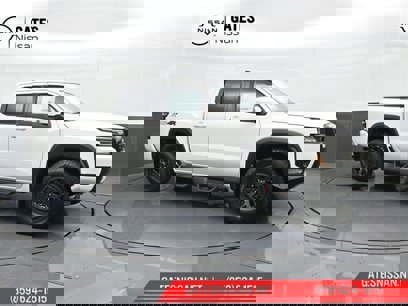 New 2025 Nissan Frontier PRO-4X