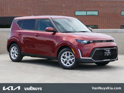 New 2025 Kia Soul LX