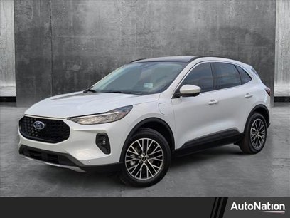 New 2025 Ford Escape SE w/ PHEV Premium Package