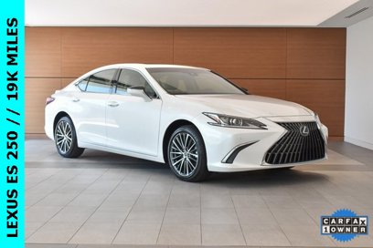 Used 2024 Lexus ES 250 w/ Premium Package