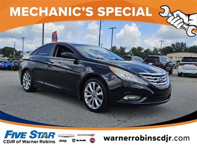 Used 2013 Hyundai Sonata SE w/ Navigation & Sunroof Pkg