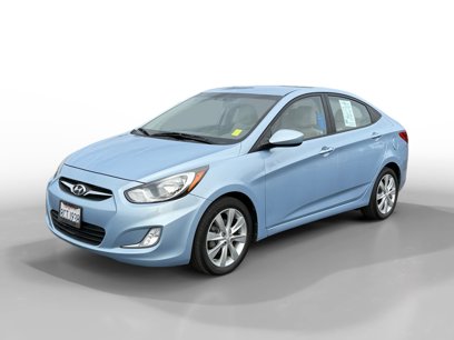 Used 2012 Hyundai Accent GLS w/ Premium Pkg 3