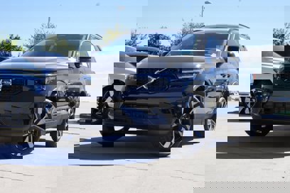 New 2025 Volvo XC40 B5 Ultra w/ Protection Package Premier