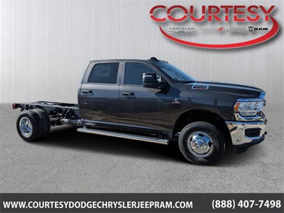 New 2024 RAM 3500 Tradesman w/ Chrome Appearance Group