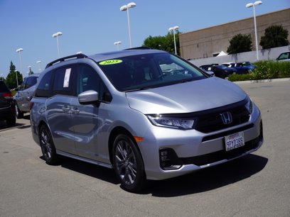 Used 2025 Honda Odyssey Touring