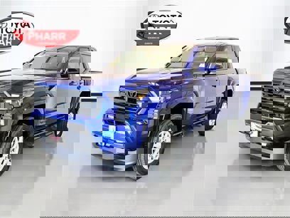 New 2025 Toyota Tacoma SR5