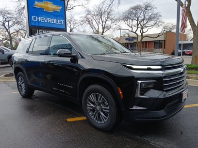 New 2025 Chevrolet Traverse LT w/ Driver Confidence Package