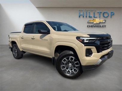Used 2024 Chevrolet Colorado Z71 w/ Z71 Convenience Package 2