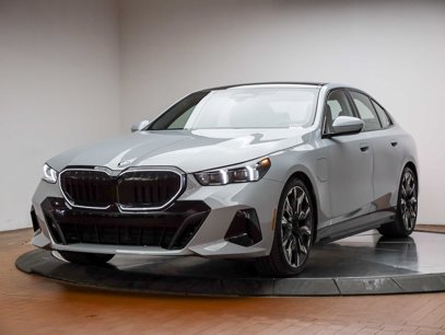 Used 2025 BMW 550e xDrive w/ Premium Package