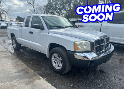 Used 2005 Dodge Dakota SLT