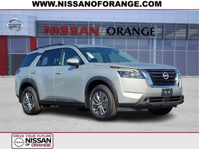 New 2025 Nissan Pathfinder SV