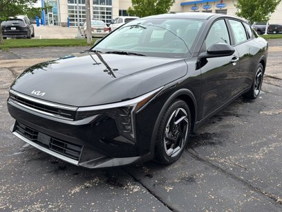New 2025 Kia K4 EX
