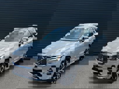 Certified 2023 Volvo XC60 B5 Ultimate w/ Climate Package