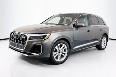 New 2025 Audi Q7 3.0T Prestige