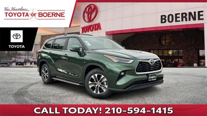 New 2025 Toyota Highlander XLE