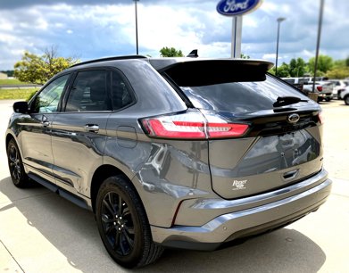 Certified 2022 Ford Edge SE w/ Black Appearance Package