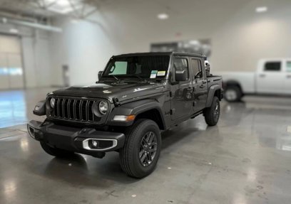 New 2025 Jeep Gladiator Sport