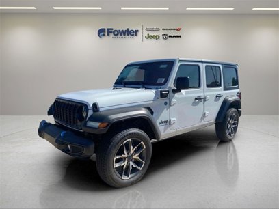 New 2024 Jeep Wrangler Unlimited w/ LED Headlamp & Fog Lamp Group