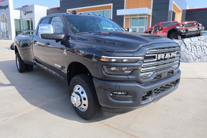New 2025 RAM 3500 Laramie w/ Max Tow Package