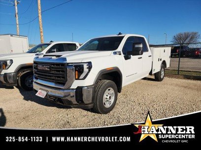 New 2024 GMC Sierra 2500 Pro w/ Convenience Package