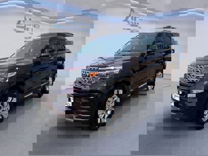 Used 2022 Ford Explorer Limited w/ Limited Technology Package