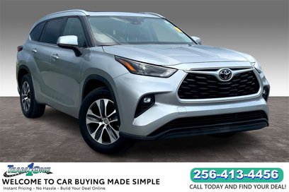 Used 2023 Toyota Highlander XLE
