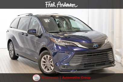 Used 2021 Toyota Sienna LE