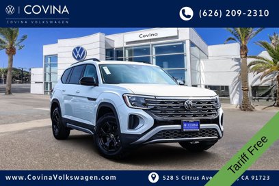 New 2025 Volkswagen Atlas Peak Edition SE