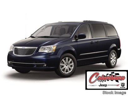 Used 2014 Chrysler Town & Country Touring w/ Driver Convenience Group