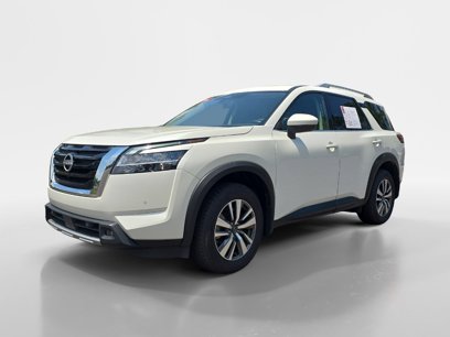 Certified 2024 Nissan Pathfinder SL