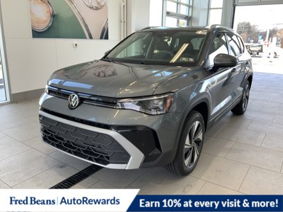 New 2025 Volkswagen Taos SE